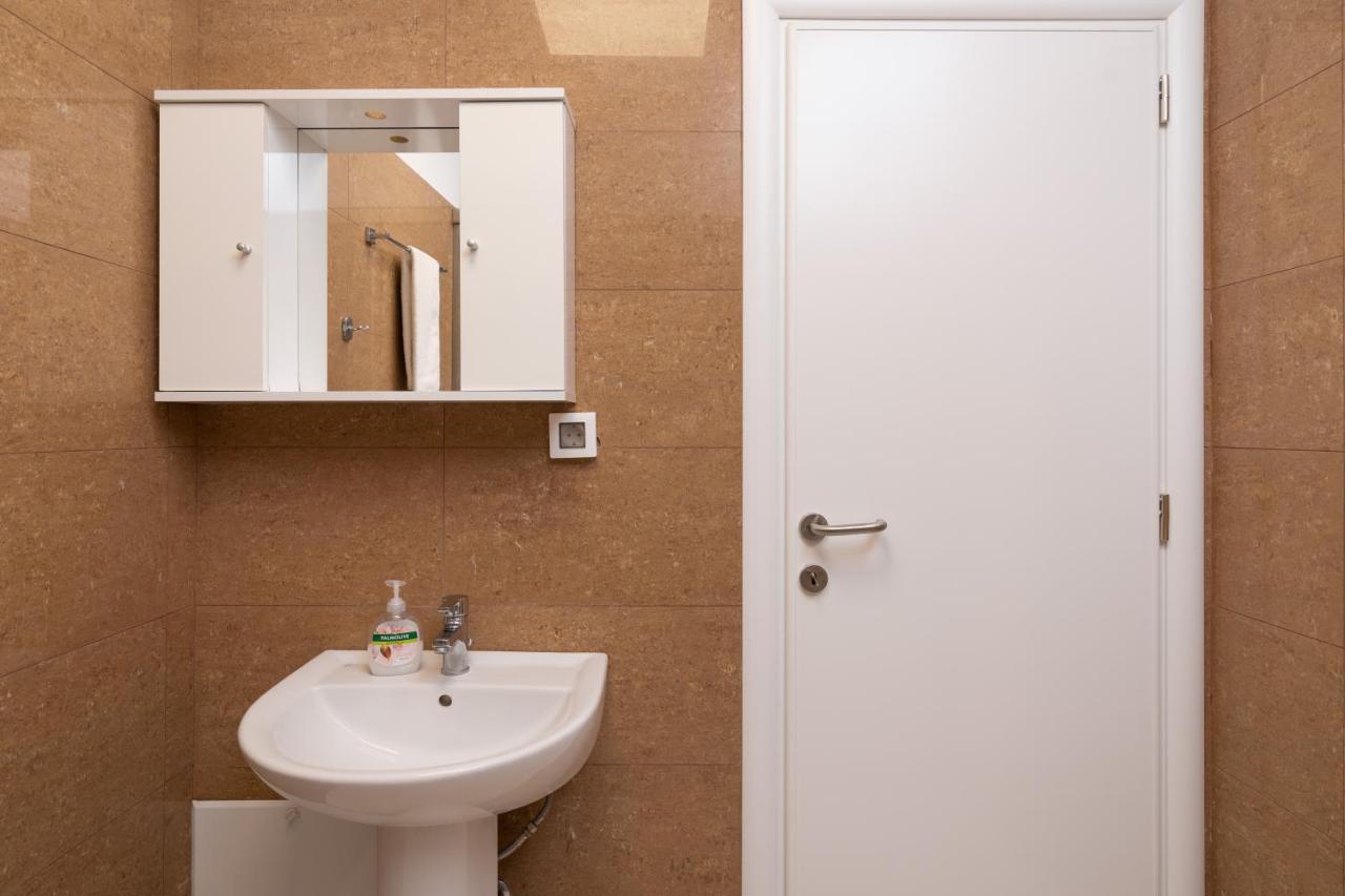 Lungo Mare Apartment Генади Екстериор снимка