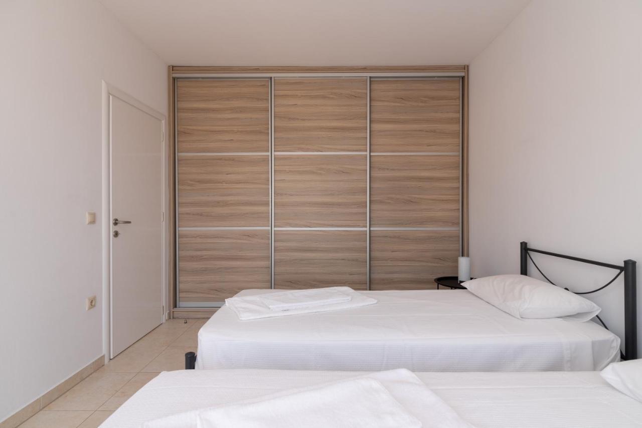 Lungo Mare Apartment Генади Екстериор снимка